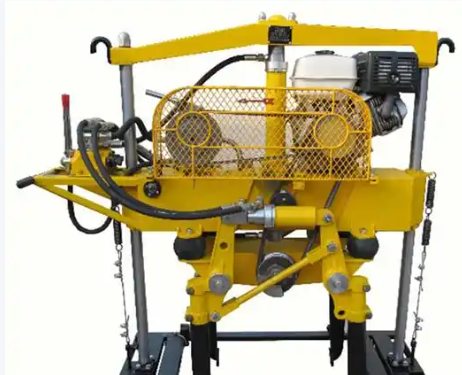 养路机械在铁路轨道中作用